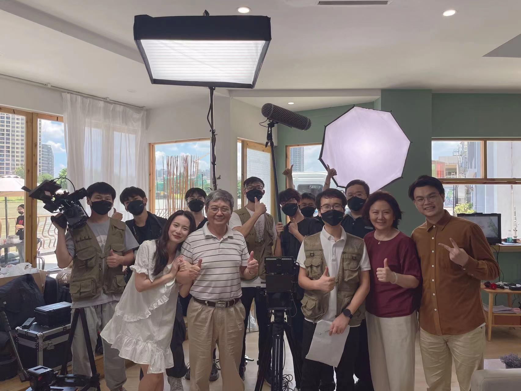 完美集团金伟连品牌产品广告拍摄团队合照